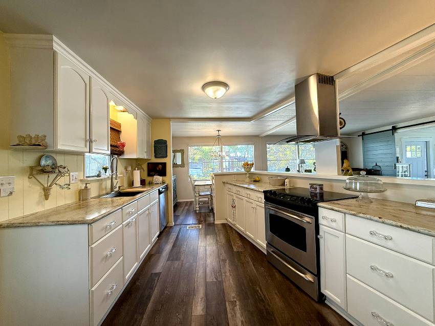 583 Bayshore Dr a Ellenton, FL Mobile or Manufactured Home for Sale